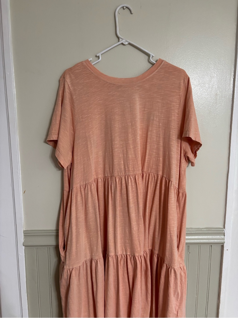 Old Navy Peach Short Sleeve Tiered Knit Dress - Picture 2 of 3